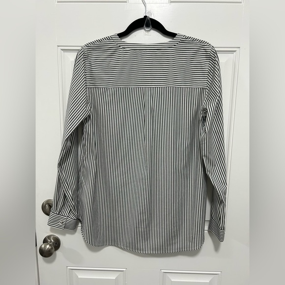 Talbots Perfect Popover - Picture 2 of 9